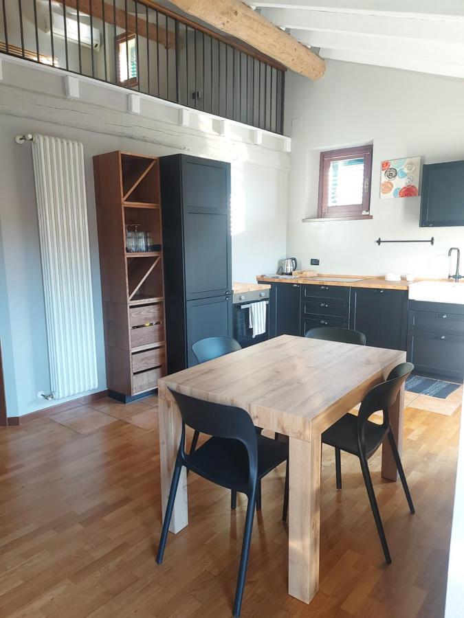 Loft Centro Storico Leilighet Sarnico Eksteriør bilde